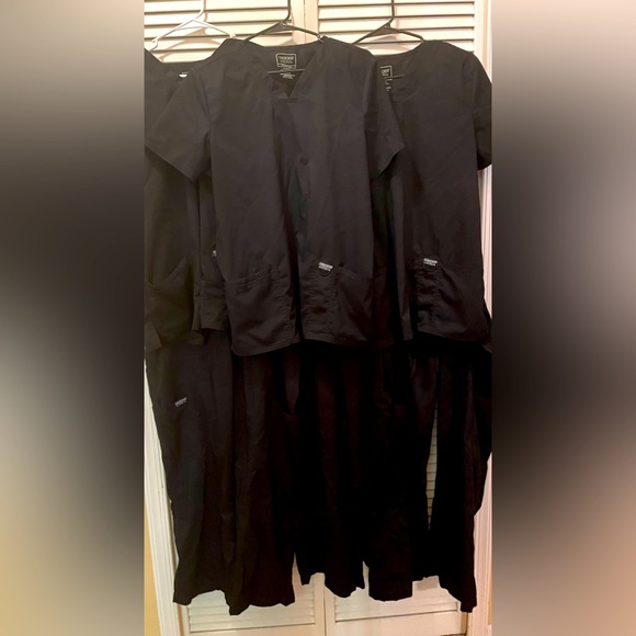Women’s Cherokee brand black scrubs. 3 sets. Size L. - Picture 5 of 5